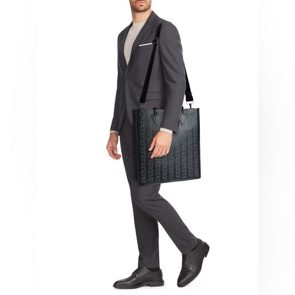 BNWT Versace Monogram Leather Tote! - Picture 2 of 4